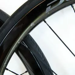 Shimano Dura-Ace C40 R9170 TL Clincher Wheelset - Disc Brake 26 Shimano Dura-Ace C40 R9170 TL Clincher Wheelset - Disc Brake -Pinarello Butik 8T1A0717