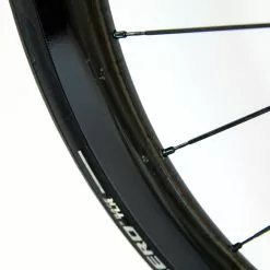 Shimano Dura-Ace C40 R9170 TL Clincher Wheelset - Disc Brake -Pinarello Butik 8T1A0920