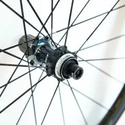 Shimano Dura-Ace C40 R9170 TL Clincher Wheelset - Disc Brake -Pinarello Butik 8T1A0927