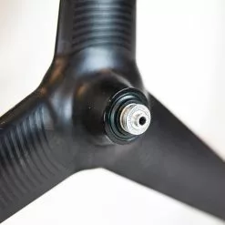 PRO TeXtreme 3-Spoke Tubular Front Wheel - Rim Brake 21 PRO TeXtreme 3-Spoke Tubular Front Wheel - Rim Brake -Pinarello Butik 8T1A9969