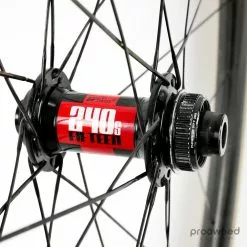 ENVE 30mm Disc Tubular Carbon Front Wheel 11 ENVE 30mm Disc Tubular Carbon Front Wheel -Pinarello Butik P1880074
