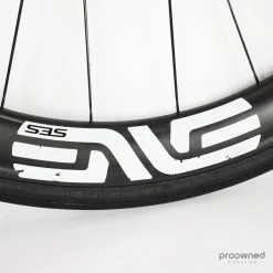 ENVE SES 4.5 AR Disc Clincher Carbon Front Wheel -Pinarello Butik P1880857