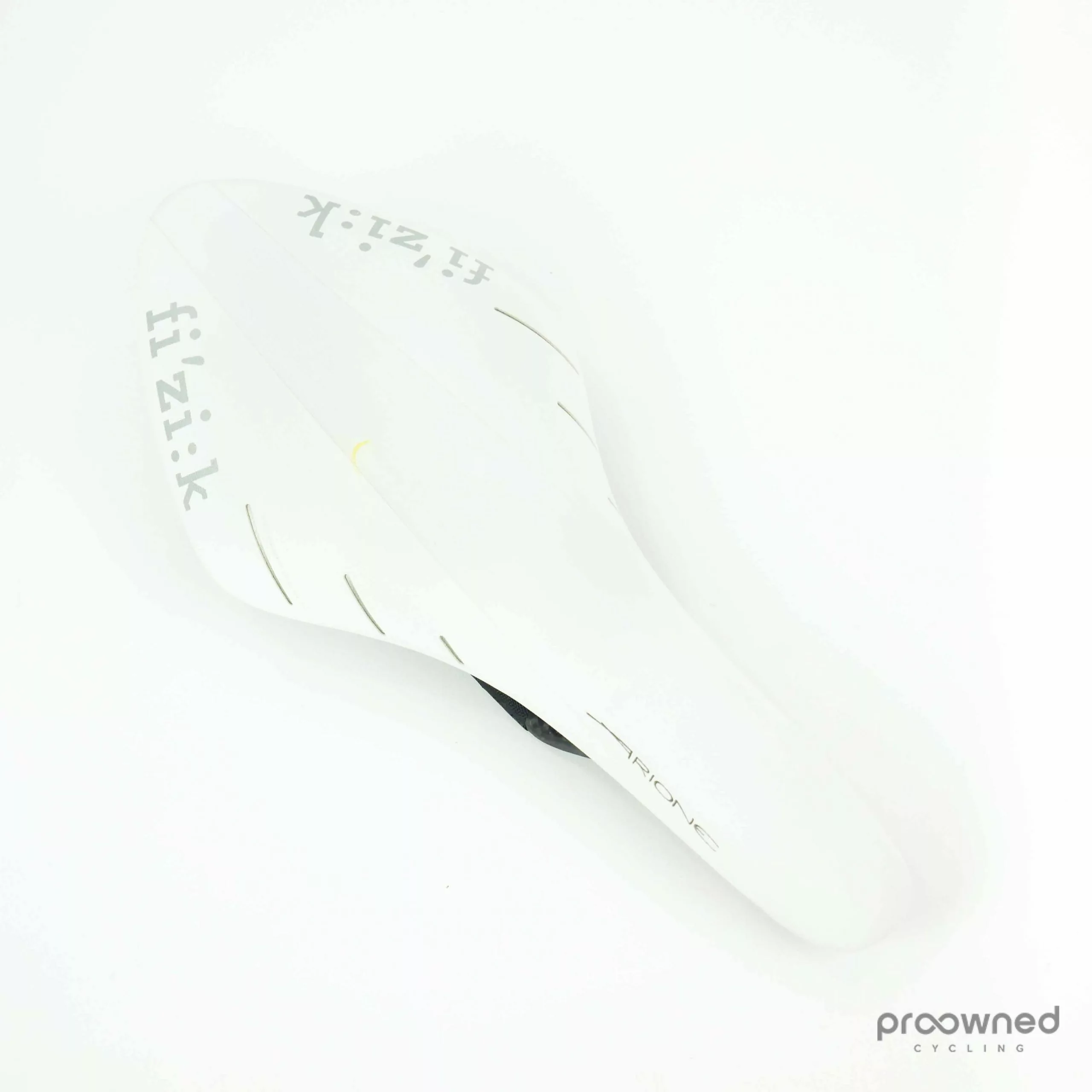 Fizik Arione R1 Carbon Saddle 3 Fizik Arione R1 Carbon Saddle